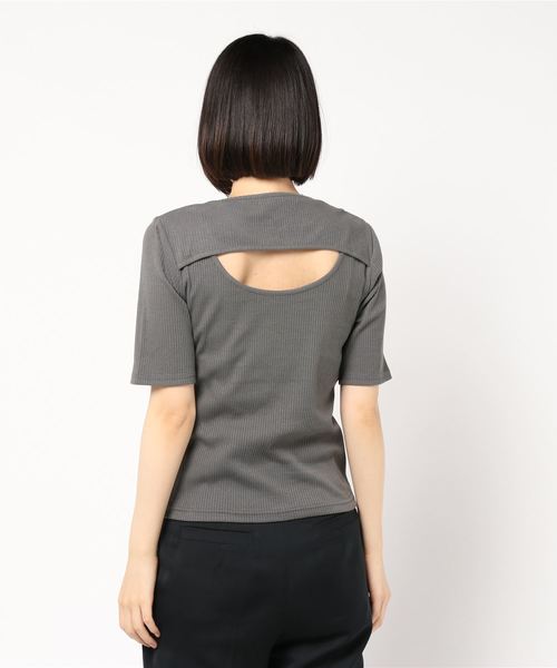 KOBE LETTUCE（コウベレタス）の「バックオープン五分袖テレコリブカットソートップス（Tシャツ/カットソー・レディース・チャコールグレー/ブラック/ブラウン・FREE）」の4枚目の写真