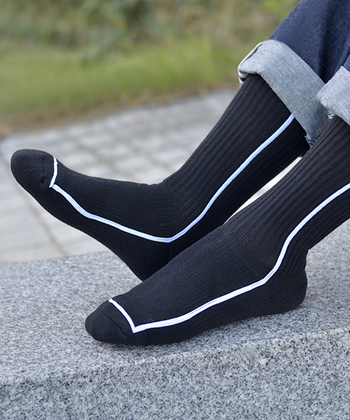 Fun & Daily（ファンアンドデイリー）の「F&D : センターラインソックス（ソックス/靴下・メンズ・ホワイト/ブラック/グリーン・FREE）」の5枚目の写真