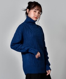 総アラン編みタートルネックセーター