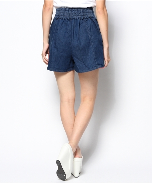 Chico（チコ）の「ハイウエストイージーショーツ（その他パンツ・レディース・ホワイト/ネイビー・FREE）」の7枚目の写真