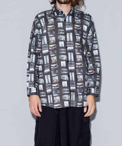 NO ID.（ノーアイディ）の「フォトグラフィックプリントSH（シャツ/ブラウス・メンズ・ホワイト/ブラック/グレー・ONE SIZE）」の15枚目の写真