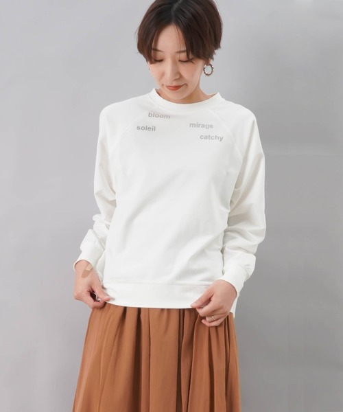 LUCA/LADY LUCK LUCA(ルカ/レディラックルカ)の「LC/LLL フロッキーロゴラグランプルオーバー(Tシャツ/カットソー)」|グレイッシュベージュ
