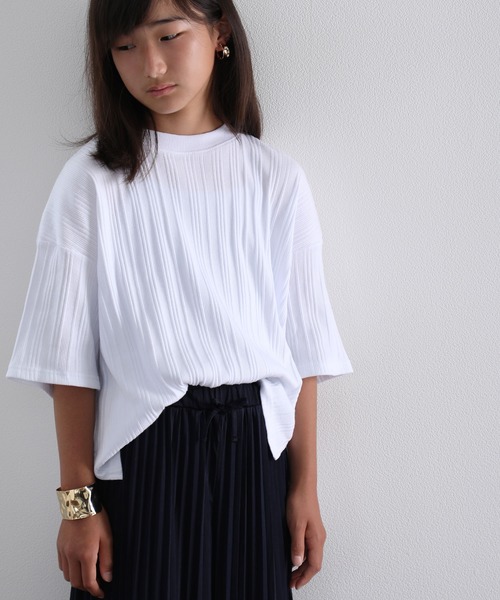 classicalelf(クラシカルエルフ)の「キッズ ランダムリブ ミドル丈無地クルーネックビッグTシャツ(半袖)(Tシャツ/カットソー・キッズ・ベージュ/ブラック/ホワイト・150/140/130)」の2枚目の写真