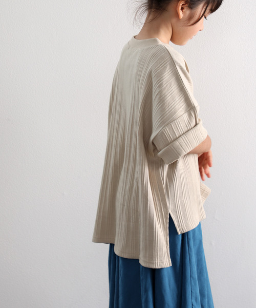 classicalelf(クラシカルエルフ)の「キッズ ランダムリブ ミドル丈無地クルーネックビッグTシャツ(半袖)(Tシャツ/カットソー・キッズ・ベージュ/ブラック/ホワイト・150/140/130)」の13枚目の写真