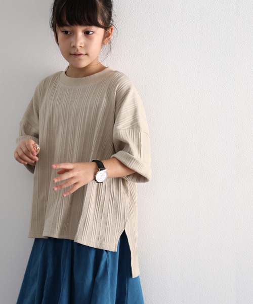 classicalelf(クラシカルエルフ)の「キッズ ランダムリブ ミドル丈無地クルーネックビッグTシャツ(半袖)(Tシャツ/カットソー・キッズ・ベージュ/ブラック/ホワイト・150/140/130)」の14枚目の写真