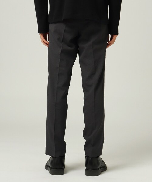 tk.TAKEO KIKUCHI（ティーケータケオキクチ）の「EVALET(R)テーパードパンツ（スーツパンツ・メンズ・チャコールグレー/ライトベージュ/ダークネイビー・03/04/02/01）」の10枚目の写真