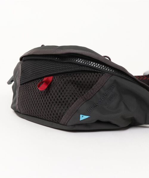 KLATTERMUSEN(クレッタルムーセン)の「KLATTERMUSEN(クレッタルムーセン)/Eldner Lumbarpack(ボディバッグ/ウエストポーチ・レディース・ブラック/レッド/イエロー・FREE)」の5枚目の写真