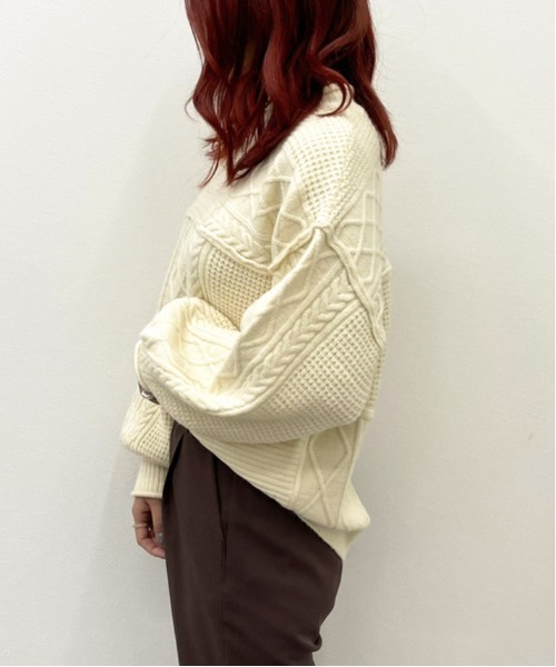 apres jour mignon(アプレジュールミニョン)の「ケーブルパッチワークニット【ZOZOTOWN限定アイテム】(ニット/セーター・レディース・ブラック/アイボリー/グリーン系その他/グレイッシュベージュ・X-LARGE/フリー)」の7枚目の写真
