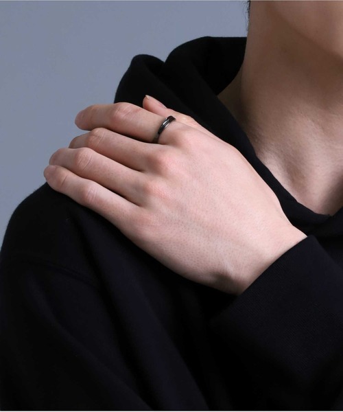 LION HEART（ライオンハート）の「【限定展開】“LH-1”クロスデザインリング/サージカルステンレス（金属アレルギー対応）【LION HEART / ライオンハート】（リング・メンズ・シルバー/ライトブラック・11号/9号/13号/17号/19号/15号/21号/25号/23号）」の21枚目の写真