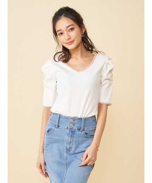 ROYAL PARTY(ロイヤルパーティー)の「パワショルラインカラートップス(Tシャツ/カットソー・レディース・オフホワイト/ベージュ/ブラック・FREE)」の2枚目の写真