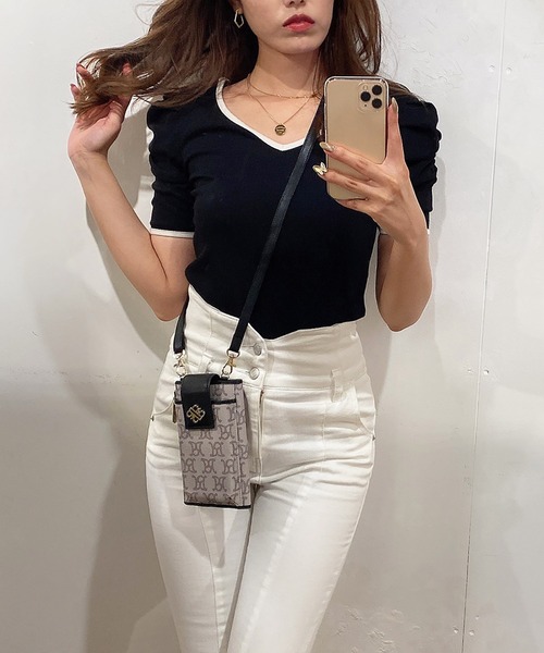 ROYAL PARTY(ロイヤルパーティー)の「パワショルラインカラートップス(Tシャツ/カットソー・レディース・オフホワイト/ベージュ/ブラック・FREE)」の3枚目の写真