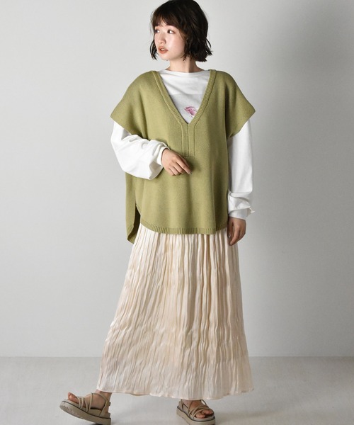 RETRO GIRL（レトロガール）の「ニットカフタンベスト（ベスト・レディース・ライトグレー/オフホワイト/グリーン・FREE）」の9枚目の写真