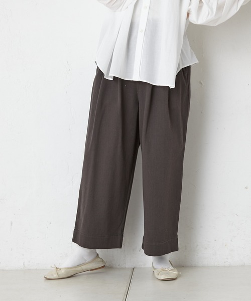 PUAL CE CIN(ピュアルセシン)の「綿麻カツラギストレッチタックパンツ(その他パンツ・レディース・チャコールグレー/アイボリー/ナチュラル・FREE)」の18枚目の写真