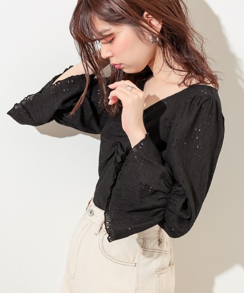 natural couture(ナチュラルクチュール)の「カットレース胸くしゅデザイントップス(Tシャツ/カットソー・レディース・オフホワイト/ベージュ/ラベンダー/ブラック・FREE)」の10枚目の写真