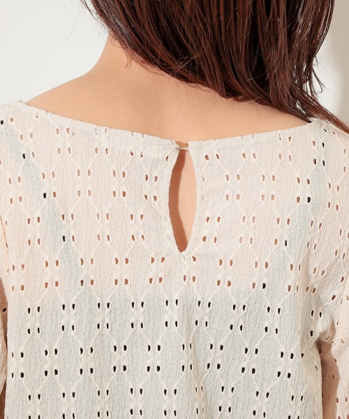 natural couture(ナチュラルクチュール)の「カットレース胸くしゅデザイントップス(Tシャツ/カットソー・レディース・オフホワイト/ベージュ/ラベンダー/ブラック・FREE)」の13枚目の写真