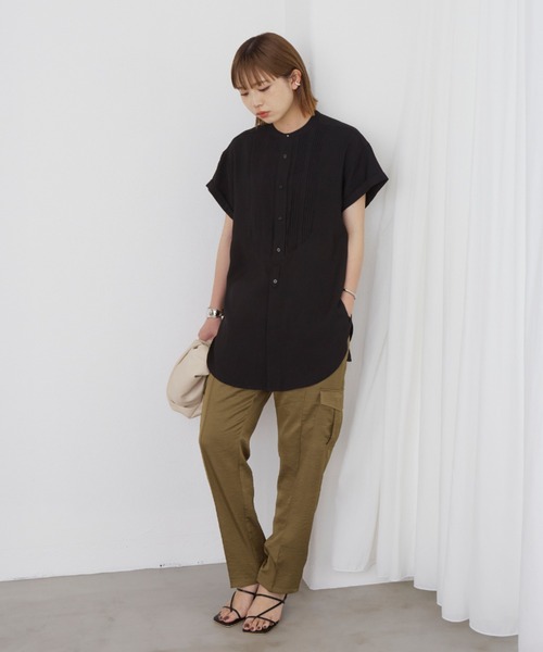 Aunt Marie's（アントマリーズ）の「ボザムピンタックハーフスリーブドレスシャツ（シャツ/ブラウス・レディース・ホワイト/ブラック/ダークグリーン・FREE）」の6枚目の写真