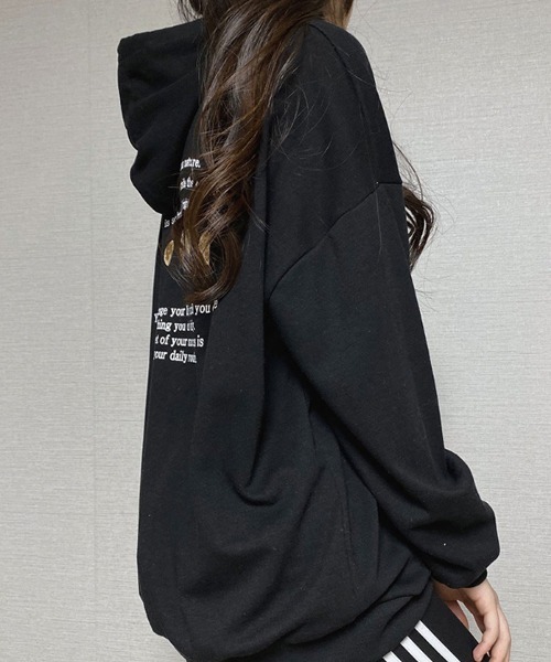 SONA（ソナ）の「SONYUNARA バックプリントフードパーカー（パーカー・レディース・ブラック/カーキ/ブルー/アイボリー・FREE）」の5枚目の写真