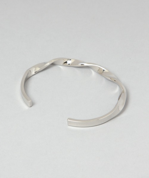 HARE（ハレ）の「【UNISEX MADE IN JAPAN】ブラスバングル (HARE)（バングル/リストバンド・メンズ・シルバー/シルバー系その他/シルバー系その他2/シルバー系その他3/シルバー系その他4・FREE）」の18枚目の写真