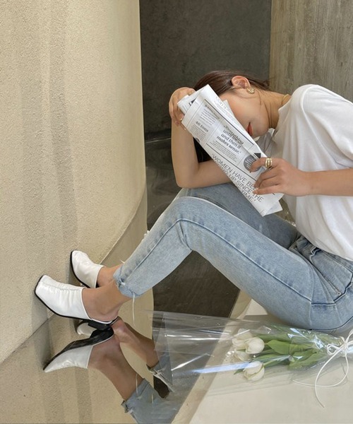 me+em select（ミームセレクト）の「スクエアトゥソフトギャザーミュールサンダル（サンダル・レディース・ホワイト/グリーン/ブラック・24/23/23.5/24.5）」の6枚目の写真