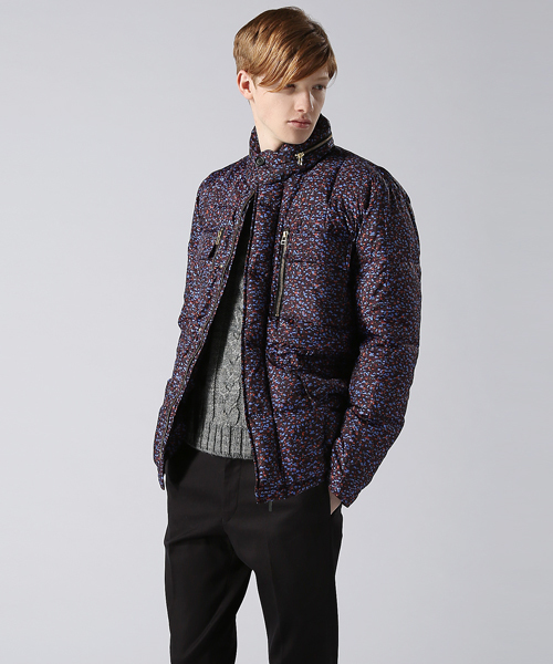 Paul Smith（ポールスミス）の「STIPPLED COLOR PRINT M-65 DOWN