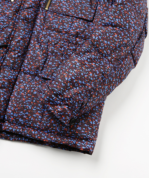 Paul Smith（ポールスミス）の「STIPPLED COLOR PRINT M-65 DOWN