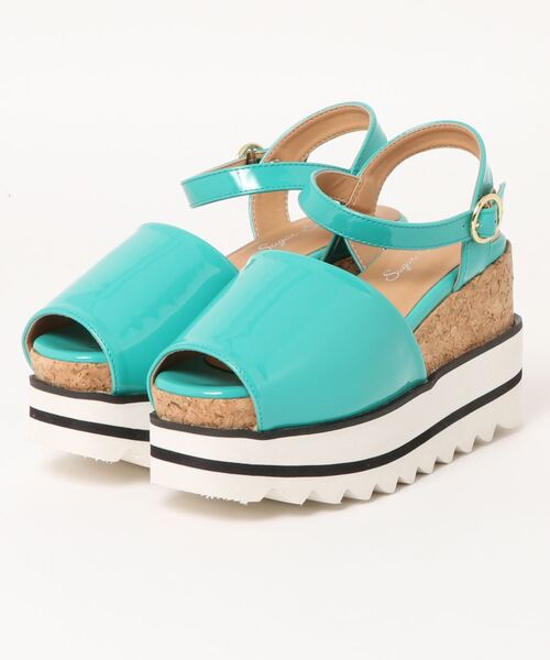 Sugar Sugar（シュガーシュガー）の「【SUGAR SUGAR シュガーシュガー】シャークエナメルストラップサンダル（サンダル・レディース・ホワイト系その他/イエロー系その他/ブラック系その他/グリーン系その他・L/S/M/LL）」の9枚目の写真