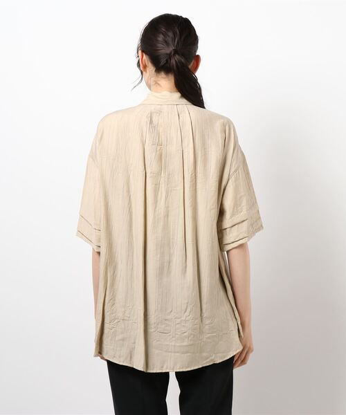 NICOLE CLUB（ニコル　クラブ）の「【NICOLE CLUB】レイヤード風シャツ（シャツ/ブラウス・レディース・パープル/ベージュ・MEDIUM）」の5枚目の写真