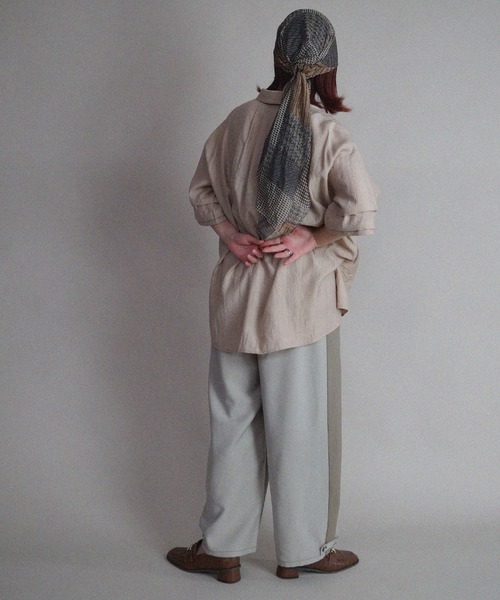 NICOLE CLUB（ニコル　クラブ）の「【NICOLE CLUB】レイヤード風シャツ（シャツ/ブラウス・レディース・パープル/ベージュ・MEDIUM）」の4枚目の写真