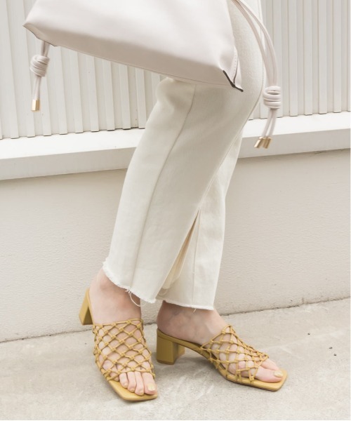 RANDA(ランダ)の「ソフト メッシュ編みミュールサンダル(サンダル・レディース・ブラウン/イエロー/アイボリー・LL/S/M/L)」の9枚目の写真