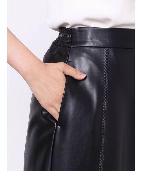 LAGUNAMOON（ラグナムーン）の「配色ステッチフェイクレザーロングスカート（スカート・レディース・アイボリー/カーキ/ブラック・SMALL/MEDIUM）」の18枚目の写真