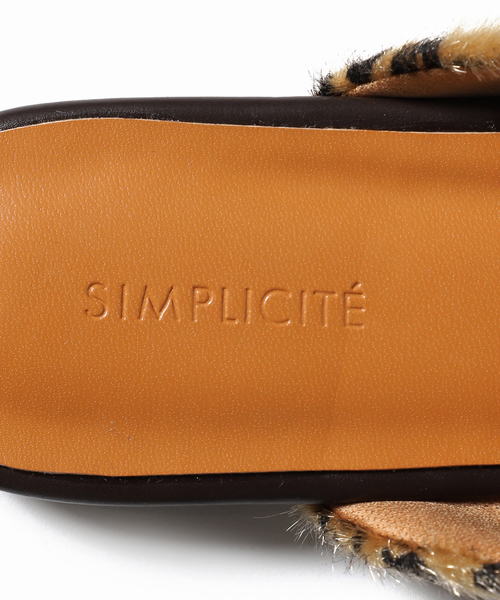 Simplicite(サンプリシテ)の「アニマル柄フラットシューズ◆(スリッポン・レディース・ブラック/ベージュ・SMALL/MEDIUM/LARGE)」の5枚目の写真