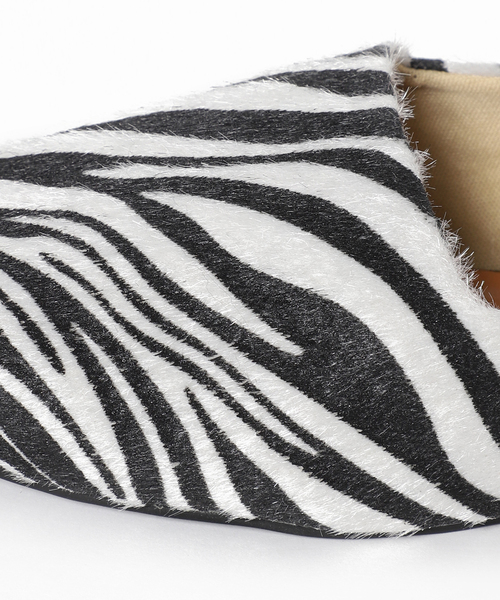 Simplicite(サンプリシテ)の「アニマル柄フラットシューズ◆(スリッポン・レディース・ブラック/ベージュ・SMALL/MEDIUM/LARGE)」の4枚目の写真