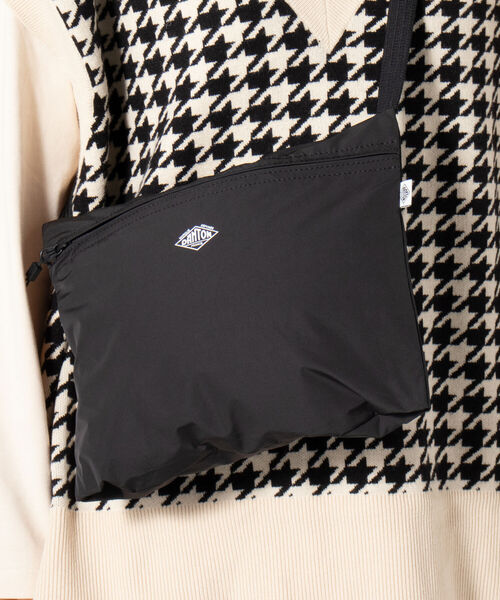 DANTON（ダントン）の「【DANTON/ダントン】サコッシュ #DT-H0013 CPF（ショルダーバッグ・メンズ・ブラック/ネイビー/グレー/オリーブ/ライトカーキ/レンガ・FREE）」の2枚目の写真