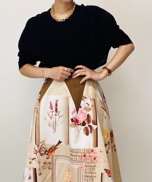 TEVALT（ヴァレット）の「リブ切替ラグランボリュームトップス（Tシャツ/カットソー・レディース・ブラック/グリーン/アイボリー/レッド系・38）」の3枚目の写真