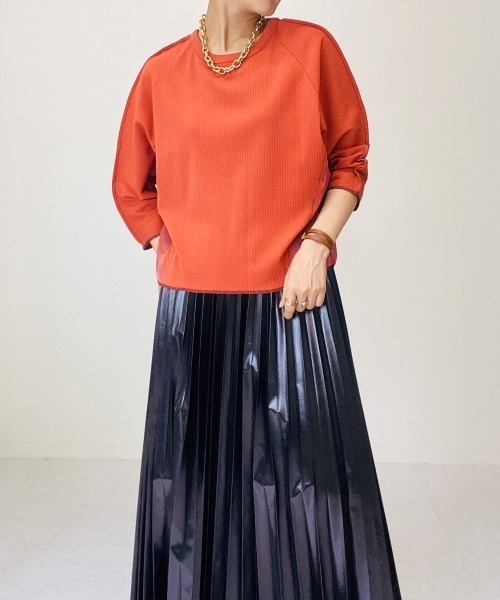 TEVALT（ヴァレット）の「リブ切替ラグランボリュームトップス（Tシャツ/カットソー・レディース・ブラック/グリーン/アイボリー/レッド系・38）」の8枚目の写真