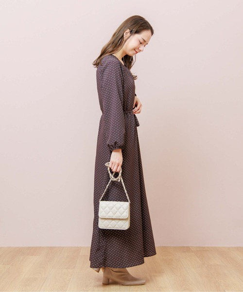 flower（フラワー）の「レザーキルティングバッグ（ショルダーバッグ・レディース・ホワイト/ブラック・FREE）」の12枚目の写真