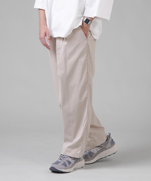 SPINNS（スピンズ）の「ワイドバルーンパンツ（その他パンツ・メンズ・ブラック/チャコール/オフホワイト/グレイッシュベージュ・M/L）」の4枚目の写真