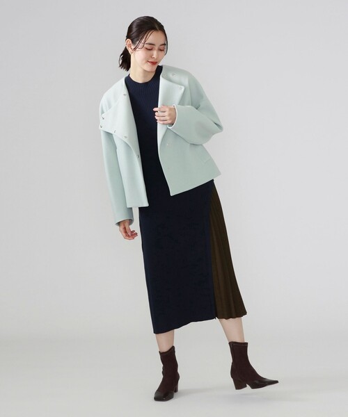 CAST:（キャストコロン）の「ショートライトコート（ノーカラーコート・レディース・ネイビー/オフホワイト/グリーン・M）」の7枚目の写真