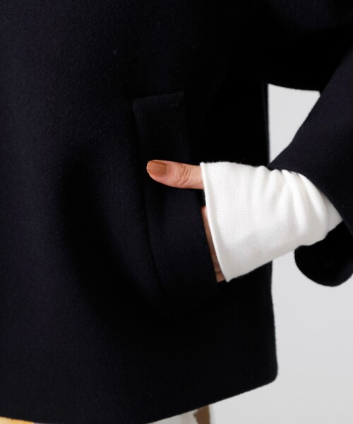 CAST:（キャストコロン）の「ショートライトコート（ノーカラーコート・レディース・ネイビー/オフホワイト/グリーン・M）」の14枚目の写真