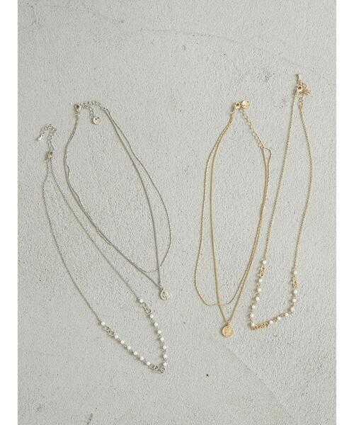 earth music&ecology（アースミュージックアンドエコロジー）の「3wayコインパールネックレス ＊（ネックレス・レディース・シルバー/ゴールド・FREE）」の5枚目の写真