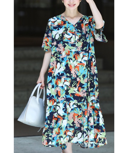 紐ベルト付き 鮮やかな花を描いたアートミディアムワンピース ワンピース Cawaii カワイイ のファッション通販 Zozotown