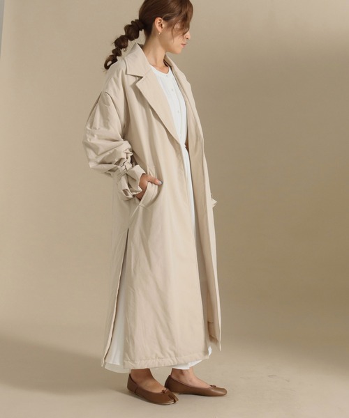 AULI（アウリィ）の「【低身長向けサイズ】中綿テーラードロングコート（ダウンジャケット/コート・レディース・ベージュ/グレー/アイボリー・S/XS）」の10枚目の写真