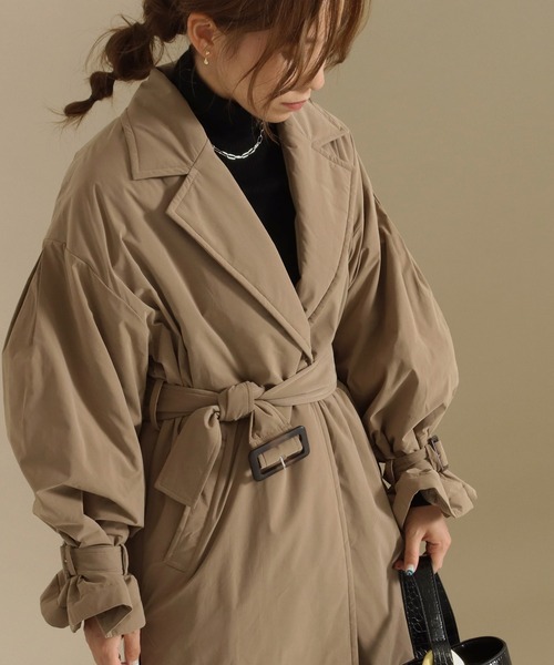 AULI（アウリィ）の「【低身長向けサイズ】中綿テーラードロングコート（ダウンジャケット/コート・レディース・ベージュ/グレー/アイボリー・S/XS）」の12枚目の写真