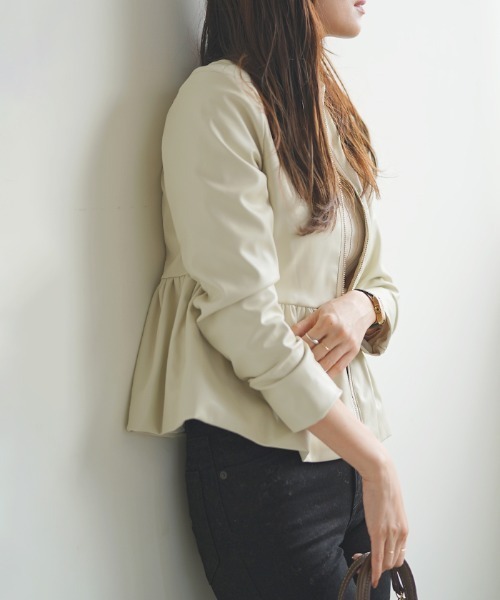 Futier land（フューティアランド）の「ウエストフリルシングルライダース（ライダースジャケット・レディース・ブラック/アイボリー・SMALL/MEDIUM/LARGE）」の20枚目の写真