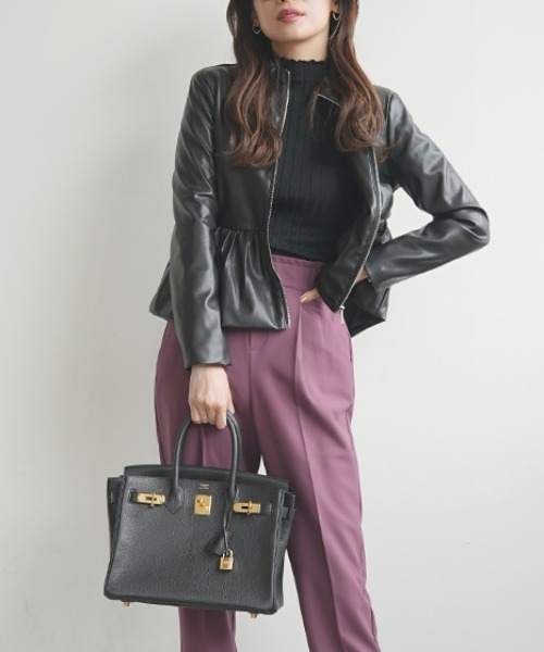 Futier land（フューティアランド）の「ウエストフリルシングルライダース（ライダースジャケット・レディース・ブラック/アイボリー・SMALL/MEDIUM/LARGE）」の4枚目の写真