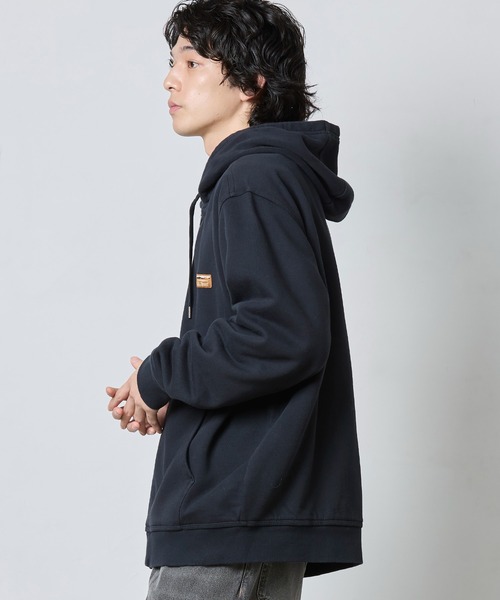 L.L.Bean(エルエルビーン)の「カタディン・アイアン・ワークス・フード・スウェットシャツ、フランネルラインド 米国フィット・レギュラー(パーカー・メンズ・チャコールグレー/ブラック/ネイビー/バーガンディー・SMALL/MEDIUM/LARGE)」の13枚目の写真