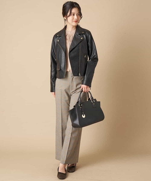 OFUON le MK(オフオンルエムケー)の「フェイクレザーライダースジャケット(ライダースジャケット・レディース・ブラック/ライトグレー・40/38)」の12枚目の写真