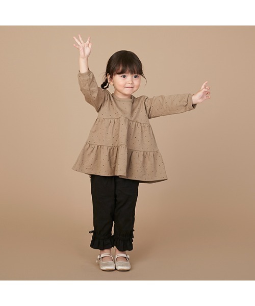 petit main(プティマイン)の「【リンク】裾フリルタックストレッチパンツ(その他パンツ・キッズ・カーキ/ブラック/ライトベージュ・120cm/90cm/100cm/130cm/110cm)」の2枚目の写真