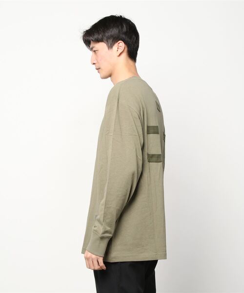 G-STAR（ジースター）の「BACK TAPE OVERSIZED T-SHIRT/ロンT/オーバーサイズ（Tシャツ/カットソー・メンズ・ダークオリーブ/ダークブルー・SMALL/LARGE/X-SMALL/MEDIUM/X-LARGE）」の18枚目の写真