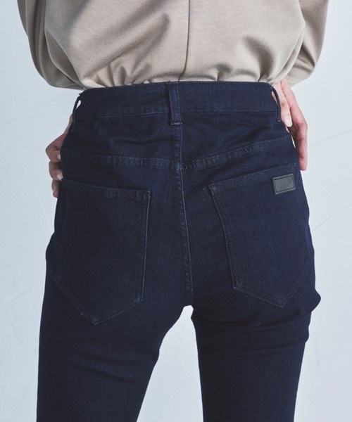 lautreamont BLEUBLANC（ロートレアモンブルーブラン）の「<lautreamont BLEUBLANC>フロントスリットクラシックデニムパンツ（デニムパンツ・レディース・ブラック/ネイビー・7号/9号/11号）」の15枚目の写真